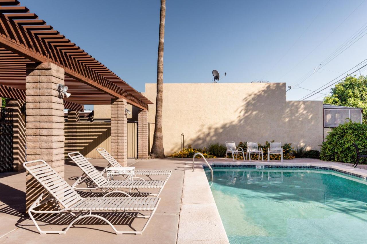 Central Phoenix Townhome Exterior photo