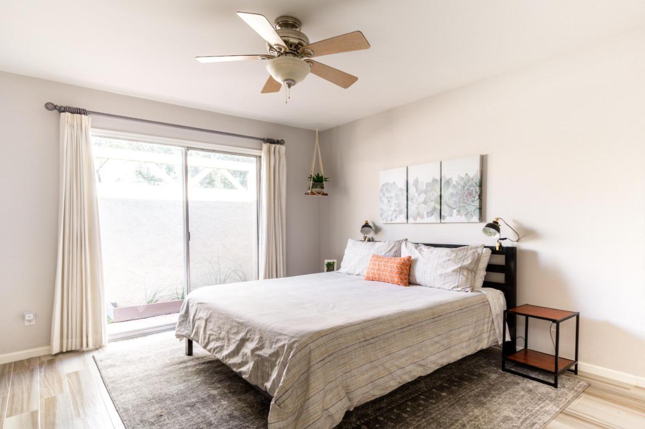Central Phoenix Townhome Exterior photo